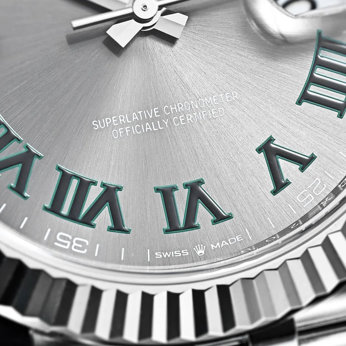 Rolex Datejust Gray Dial 41 mm Metal Bracelet Men's Watch (Ref. 025)