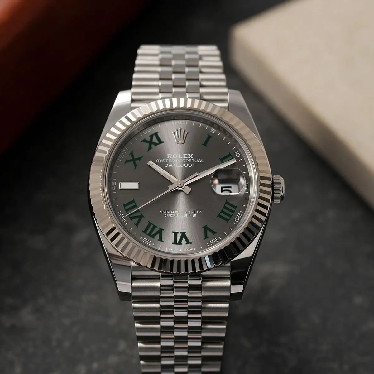 Rolex Datejust Gray Dial 41 mm Metal Bracelet Men's Watch (Ref. 025)
