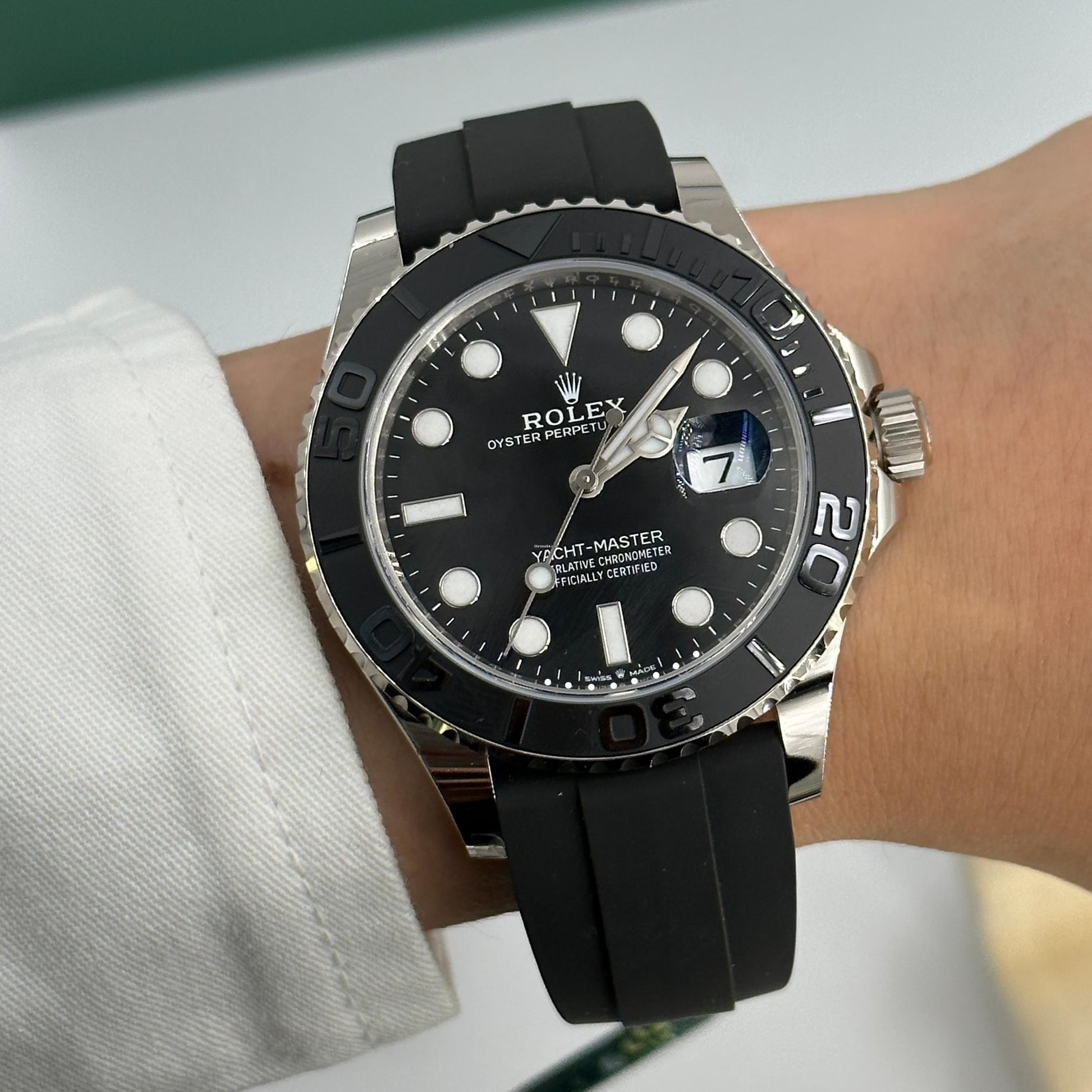 Rolex Rubber Yacht-Master Black Dial Men's Watch (Ref. 067)
