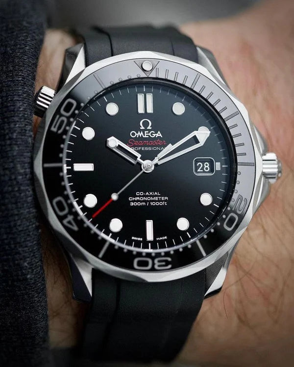 Omega Seamaster Mirror Original Stainless Steel Bracelet Watch (Ref. V11)