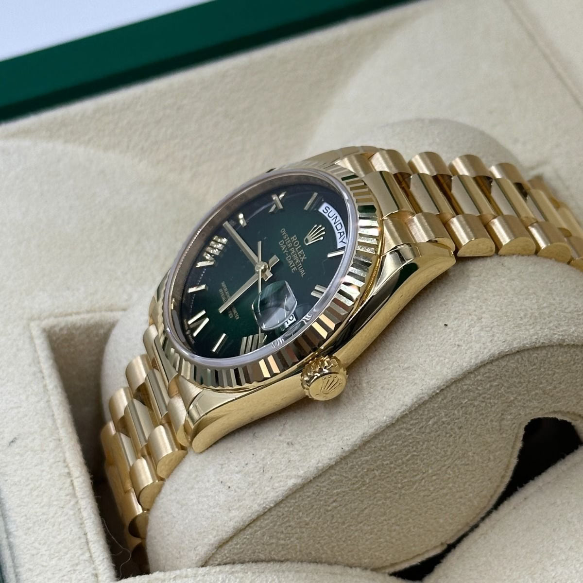 Rolex Day-Date Green Dial 41 mm Metal Bracelet Men's Watch (Ref. 013)