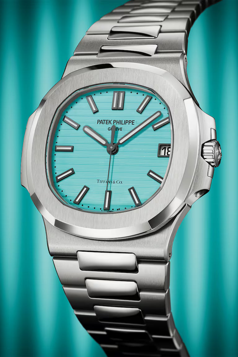 Patek Philippe Nautilus 41 mm Stainless Steel Bracelet Men's Watch (Ref. V2)