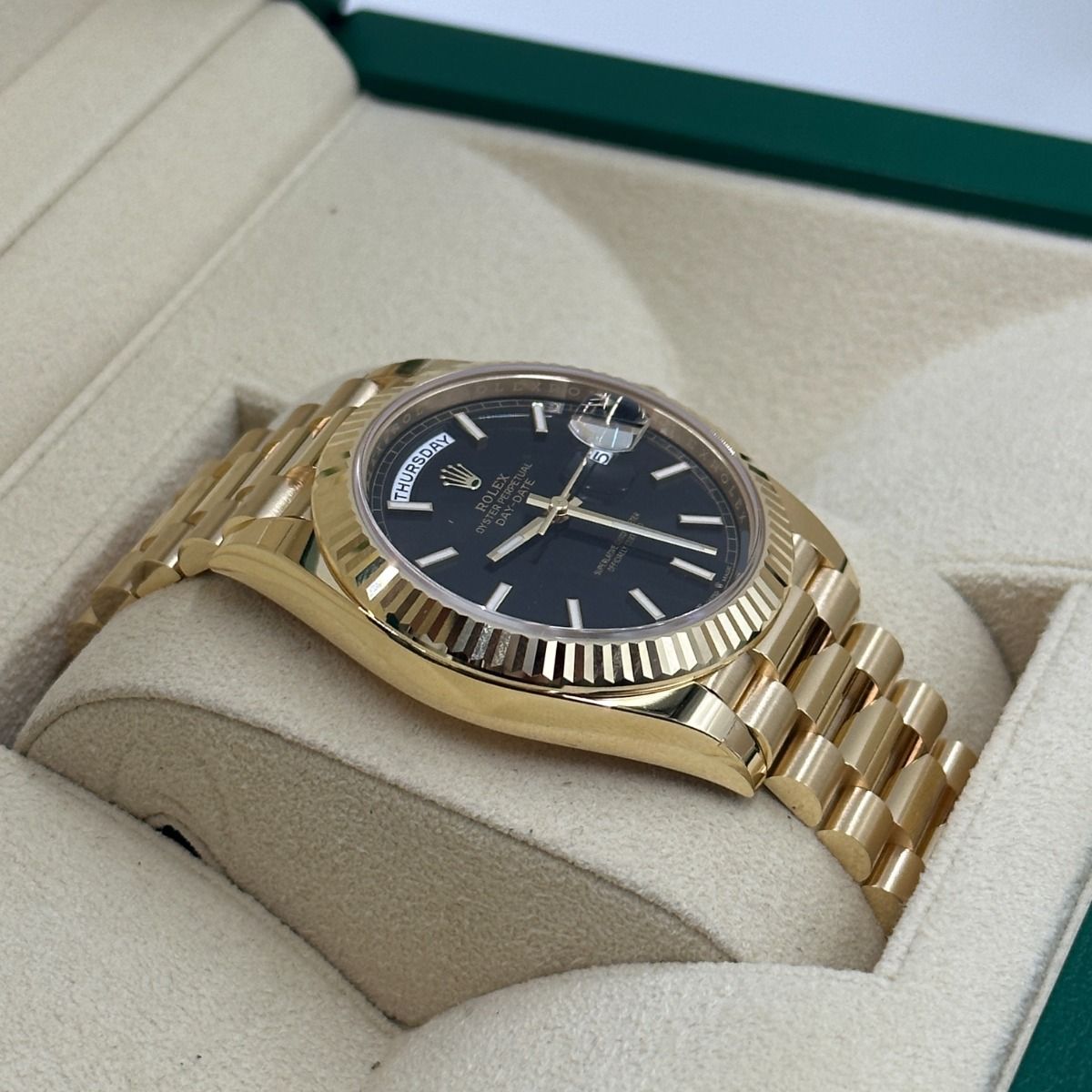 Rolex Day-Date Black Dial 41 mm Metal Bracelet Men's Watch (Ref. 121)