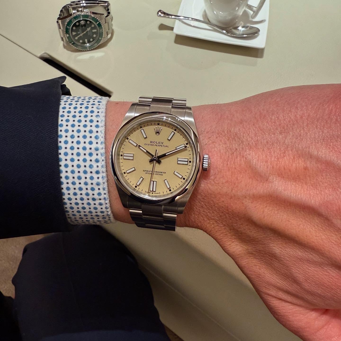 Rolex Perpetual Beige Dial 41 mm Metal Bracelet Men's Watch